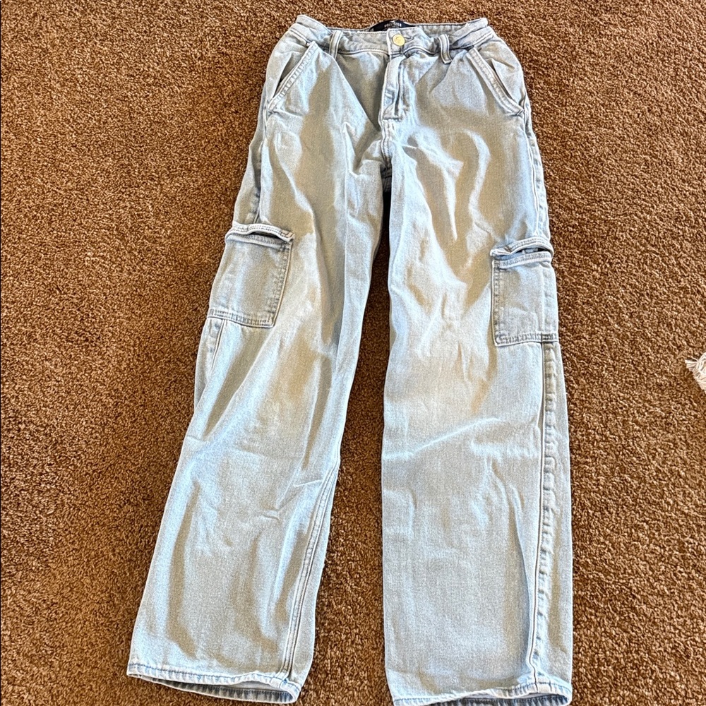 Women’s Hollister Ultra High Rise Dad Jean cargo light blue wash sz 25 Regular